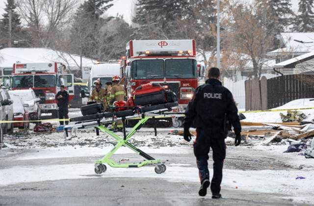 March 27, 2023, Calgary, AB, CANADA: First responders attend the scene of a house explosion that injured several people, destroyed one home and damaged others in Calgary, Alta., Monday, March 27, 2023. Calgary CANADA  - ZUMAc35_ 20230327_zaf_c35_091 Copyright: xJeffxMcintoshx