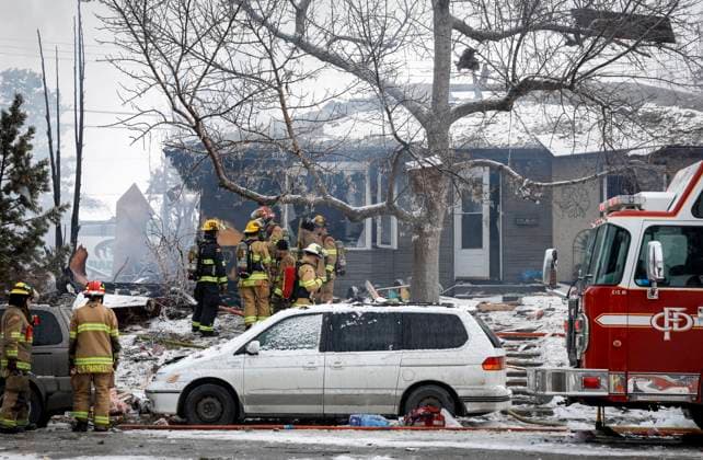 March 27, 2023, Calgary, AB, CANADA: Firefighters attend the scene of a house explosion that injured several people, destroyed one home and damaged others in Calgary, Alta., Monday, March 27, 2023. Calgary CANADA  - ZUMAc35_ 20230327_zaf_c35_094 Copyright: xJeffxMcintoshx
