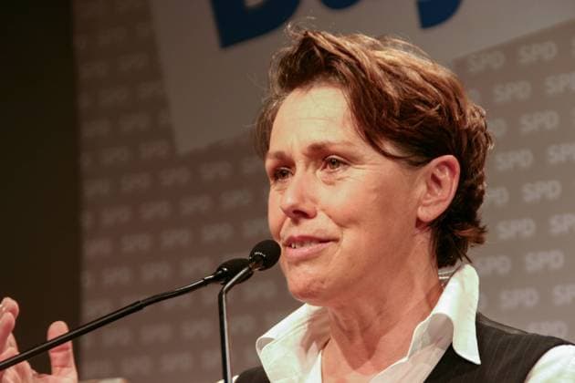 FILE: Adelheid Rupp als Spitzenkandidatin der Linkspartei zur Bayerischen Landtagswahl aufgestellt Die Landessprecherin von Die Linke Bayern Rechtsanwältin Adelheid Rupp ist von ihrer Partei beim Landesparteitag zur Spitzenkandidatin zur Bayerischen Landtagswahl 2023 aufgestellt worden. Hier in einem Archivfoto noch als SPD Politikerin und Landtagsabgeordnete. -- The head of Die Linke Bayern ( The Left Bavaria ) attorney Adelheid Rupp was nominated top candidate by her party for the Bavarian Regional Elections in 2023. Here in a archive photo as SPD politician and member of the Landtag Parliament. München Bayern Deutschland Copyright: xMichaelxLucanx
