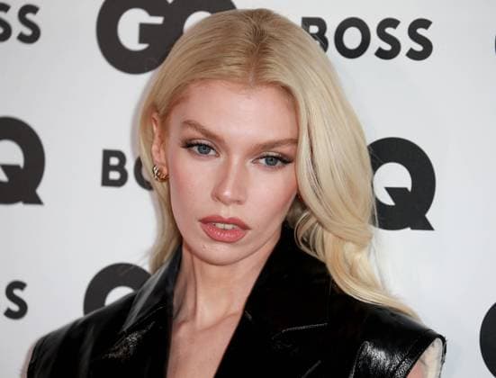 November 16, 2022, London, United Kingdom: Stella Maxwell attends the GQ Men Of The Year Awards 2022 at The Mandarin Oriental Hyde Park in London. London United Kingdom - ZUMAs197 20221116_zab_s197_135 Copyright: xFredxDuvalx