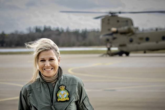 Entertainment Themen der Woche KW13 Entertainment Bilder des Tages RIJEN - Queen Maxima gets out after training for extinguishing forest fires of the Defense Helicopter Command (DHC). The training is carried out with a Chinook transport helicopter from Gilze-Rijen Air Base. ANP ROBIN VAN LONKHUIJSEN netherlands out - belgium out  Copyright: xx x466065918x originalFilename: 466065918.jpg