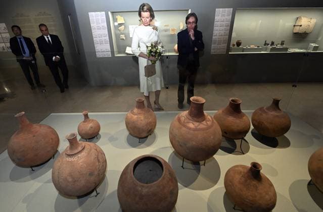 Queen Mathilde of Belgium pictured during a royal visit to the new exhibition Expedition Egypt at the Art and History Museum (Museum Kunst & Geschiedenis - Musee de l Art et d Histoire), in Brussels, Thursday 30 March 2023.  ERICxLALMAND 63906619