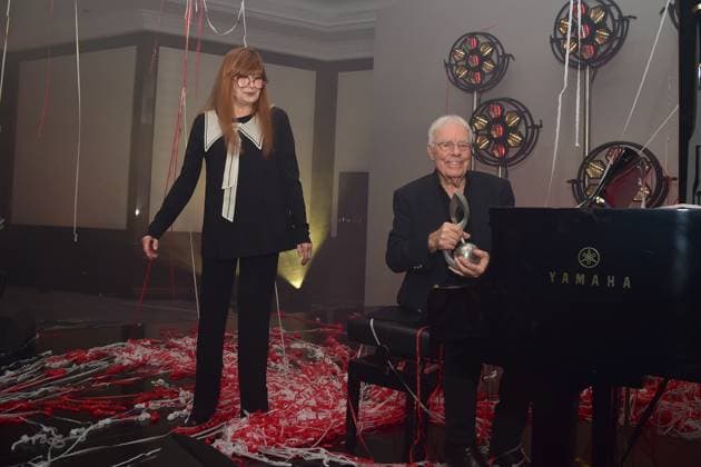 Deutscher MusikAutorenPreis 2023 Christian Bruhn for his lifes work, Katja Ebstein, laudator at the piano Arrival red carpet to the 14 award ceremony, Deutscher MusikAutorenPreis 2023 on March 30 in Berlin Photopress Mueller