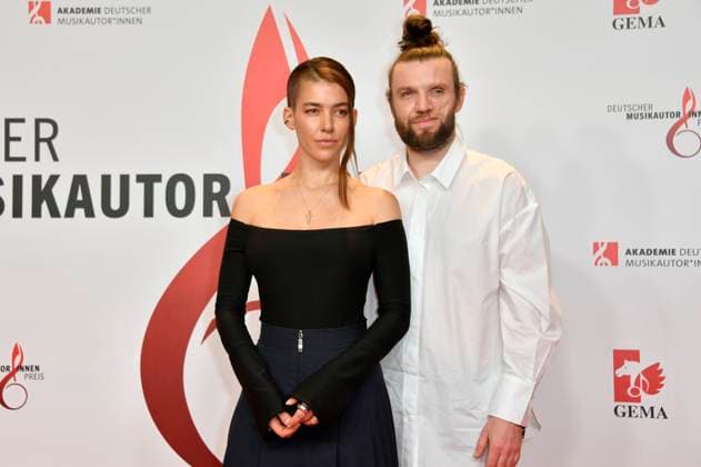 Alina Süggeler and Andreas Weizel from Frida Gold at the 14 German Music Authors Award of GEMA 2023 at The Ritz Carlton Hotel Berlin, 30 03 2023 Foto:xN.xKubelkax xFuturexImage