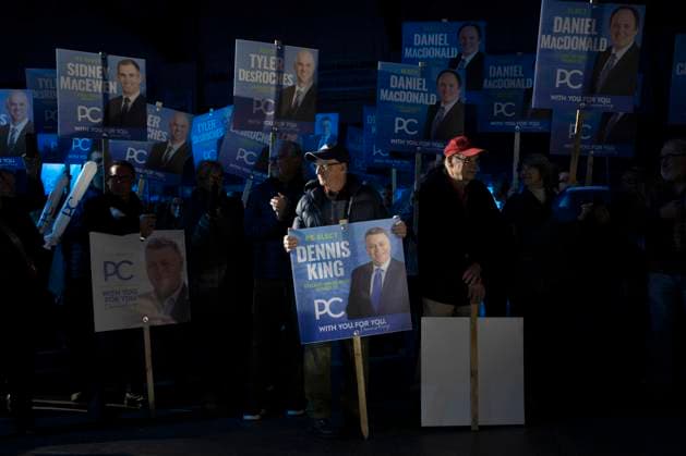 April 1, 2023, Charlottetown, PEI, Canada: PEI Progressive Conservative supporters attend a rally in Charlottetown, PEI on Saturday, April 1, 2023. Charlottetown Canada  - ZUMAc35_ 20230401_zaf_c35_066 Copyright: xDarrenxCalabresex