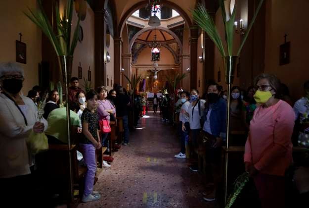 Palm Sunday In Mexico Inhabitants of San Francisco Culhuacan in Mexico City hold palm leaves inside a church to mark Palm Sunday and Holy Week festivities in the capital. Mexico City Mexico  Copyright: xGerardoxVieyrax originalFilename: vieyra-notitle230402_npszK.jpg