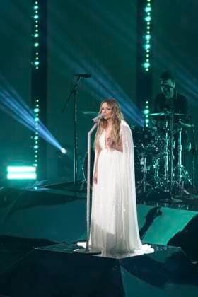 April 2, 2023, Austin, TX, United States: Award winner CARLY PEARCE sings onstage at the 2023 Country Music Awards (CMT) held for the first time in Austin, Texas on April 2, 2023 at the Moody Center before a sold out crowd. Austin United States - ZUMAd150 20230402_znp_d150_204 Copyright: xBobxDaemmrichx