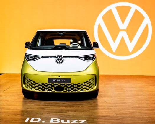 April 5, 2023, New York City, New York, United States: A Volkswagen (VW) ID. Buzz at the New York International Auto Show held at the Jacob Javits Convention Center in New York City. New York City United States - ZUMAb161 20230405_zap_b161_005 Copyright: xMichaelxBrochsteinx
