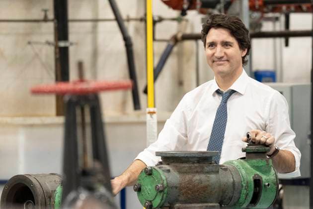 April 5, 2023, Whitby, ON, Canada: Prime Minister Justin Trudeau waits for his introduction before holding a local townhall with students from Durham College, in Whitby, Ont. on Wednesday, April 5, 2023. Whitby Canada  - ZUMAc35_ 20230405_zaf_c35_215 Copyright: xChrisxYoungx
