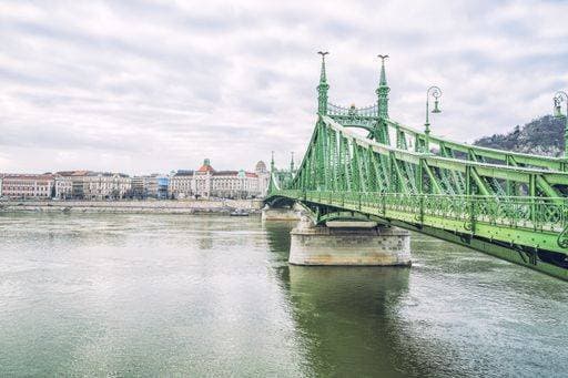 RECORD DATE NOT STATED A beautiful shot of the Liberty Bridge in Budapest, Hungary *** einer Schönes erschossen des der Liberty Brücke ÊIn Budapest, Ungarn 1220646