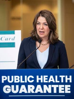 News Bilder des Tages April 11, 2023, SHERWOOD PARK, AB, CANADA: Alberta Premier Danielle Smith announces a public health guarantee in Sherwood Park, Alta., Tuesday, April 11, 2023. SHERWOOD PARK CANADA  - ZUMAc35_ 20230411_zaf_c35_026 Copyright: xJasonxFransonx