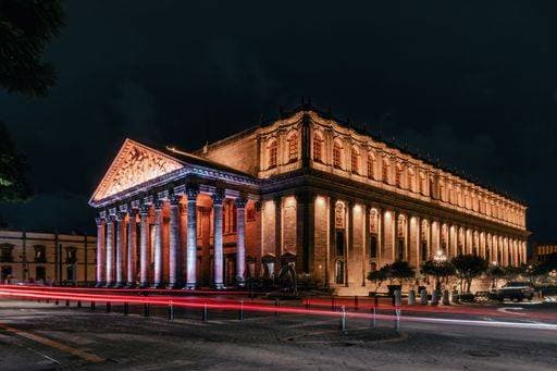 RECORD DATE NOT STATED A long exposure shot of the Degollado theater in Guadalajara Mexico at night *** einer Langes Exposition erschossen des der Degollado Theaterraum ÊIn Guadalajara Mexiko im Nacht 10520245