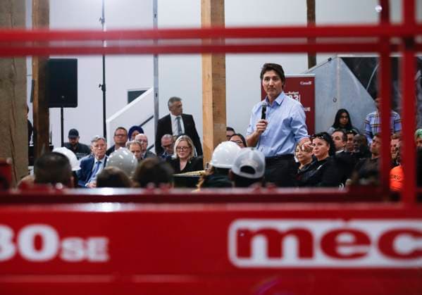 April 12, 2023, WINNIPEG, MANITOBA, CANADA: Prime Minister Justin Trudeau speaks during a town hall meeting at the Manitoba Building Trades Institute in Winnipeg, Wednesday, April 12, 2023. WINNIPEG CANADA  - ZUMAc35_ 20230412_zaf_c35_083 Copyright: xJohnxWoodsx