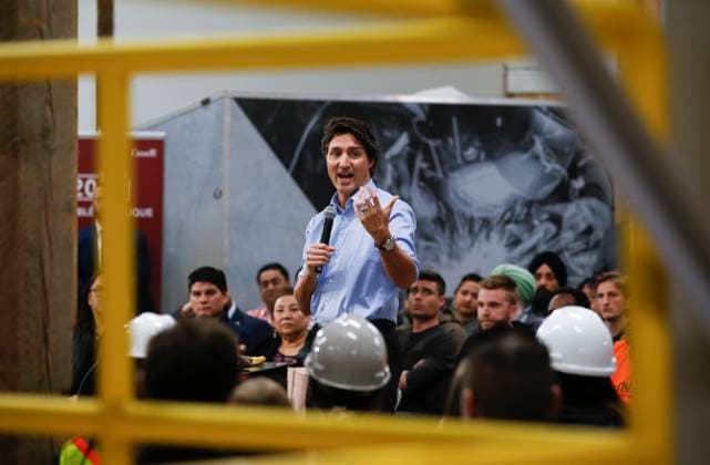 News Blder des Tages April 12, 2023, WINNIPEG, MANITOBA, CANADA: Prime Minister Justin Trudeau speaks during a town hall meeting at the Manitoba Building Trades Institute in Winnipeg, Wednesday, April 12, 2023. WINNIPEG CANADA  - ZUMAc35_ 20230412_zaf_c35_085 Copyright: xJohnxWoodsx