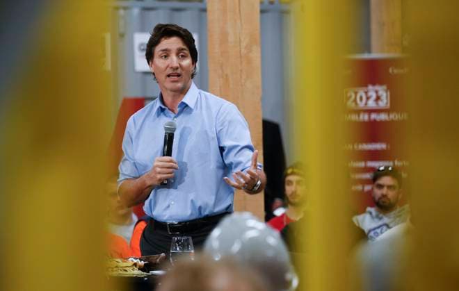April 12, 2023, WINNIPEG, MANITOBA, CANADA: Prime Minister Justin Trudeau speaks during a town hall meeting at the Manitoba Building Trades Institute in Winnipeg, Wednesday, April 12, 2023. WINNIPEG CANADA  - ZUMAc35_ 20230412_zaf_c35_087 Copyright: xJohnxWoodsx