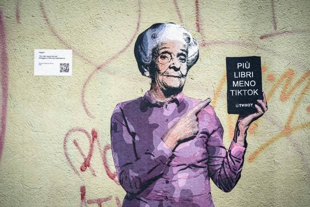 April 13, 2023, TURIN: A mural dedicated to Italian Nobel laureate Rita Levi Montalcini by the famous Italian street artist TvBoy is seen in Turin, northern Italy, 13 April 2023. ANSA TINO ROMANO TURIN  - ZUMAa110 20230413_zaf_a110_015 Copyright: xTinoxRomanox