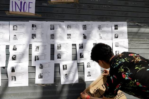 Demand to investigate and locate rapper INOF in Mexico April 14, 2023, Mexico City, Mexico: Family and friends of young Ana Arizbeth Soto Font, known as rapper Inof, demand that the Mexico City District Attorney s Office investigate and locate her, as she has been missing for a week. The protest at the Mexico City District Attorney s Office on April 14, 2023 in Mexico City, Mexico (Photo by Luis Barron Eyepix Group). Copyright: xLuisxBarronx xEyepixxGroupx LB20230414_INOF2