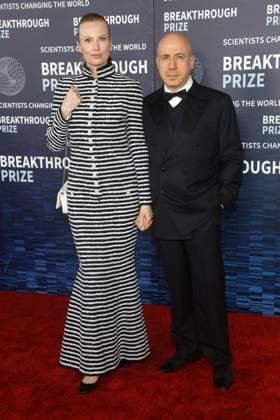 9th Annual Breakthrough Prize Ceremony at the Academy Museum of Motion Pictures. Featuring: Julia Milner, Yuri Milner Where: Los Angeles, California, United States When: 16 Apr 2023 Credit: Faye s Vision Cover Images Copyright: xx 52620085 EDITORIAL USE ONLY. NOT FOR USE BY NEWSPAPERS BASED IN THE UK.
