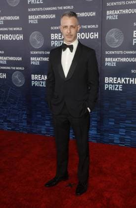 9th Annual Breakthrough Prize Ceremony at the Academy Museum of Motion Pictures. Featuring: Jeremy Strong Where: Los Angeles, California, United States When: 16 Apr 2023 Credit: Faye s Vision Cover Images Copyright: xx 52619985 EDITORIAL USE ONLY. NOT FOR USE BY NEWSPAPERS BASED IN THE UK.