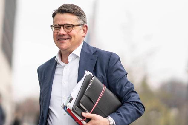 CDU Deutschlands - Gremiensitzungen - Boris Rhein, Ministerpräsident Hessen, bei seiner Ankunft am Konrad-Adenauer-Haus;CDU Deutschlands - Gremiensitzungen - Boris Rhein, Ministerpräsident Hessen, bei seiner Ankunft am Konrad-Adenauer-Haus, Berlin Berlin Deutschland Konrad-Adenauer-Haus *** CDU Germanys committee meetings Boris Rhein, Minister President of Hesse, on his arrival at Konrad Adenauer Haus CDU Germanys committee meetings Boris Rhein, Minister President of Hesse, on his arrival at Konrad Adenauer Haus, Berlin Berlin Germany Konrad Adenauer Haus