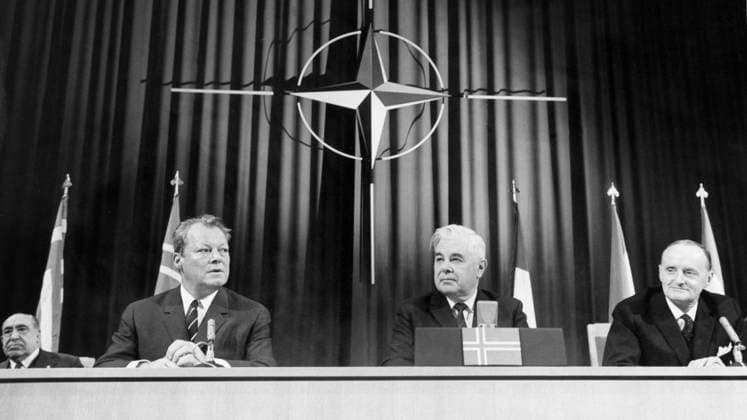 RECORD DATE NOT STATED Asgeir asgeirsson president of iceland from 1952 to 1976 and to his left manlio brosio born diplomat. Asgeir asgeirsson president of iceland from 1952 to 1976 and to his left Manlio Brosio born diplomat, 1968. Copyright: 972_ML_05_W288113
