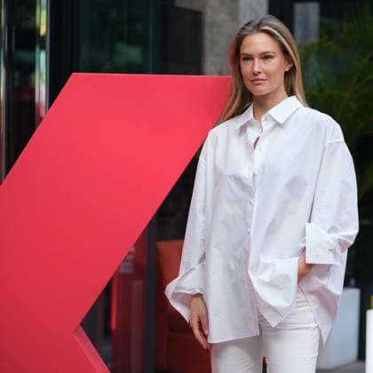 April 19, 2023, Madrid, Spain: Model Bar Refaeli presents the Xti New Collection at Ginkgo Garden in Madrid. Madrid Spain - ZUMAs197 20230419_zaa_s197_017 Copyright: xAtilanoxGarciax