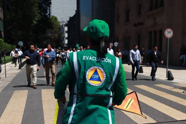 First National earthquake Drill 2023 April 19, 2023 in Mexico City, Mexico: Civil protection members, rescuers and authorities trained people to evacuate buildings during the First National Drill 2023, in case of a 7.5 magnitude earthquake situation. On April 19, 2023 in Mexico City, Mexico. (Photo by Carlos Santiago Eyepix Group) Copyright: xCarlosxSantiagox xEyepixxGroupx CS202304196062