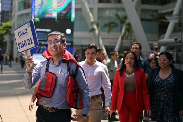 (230419) -- MEXICO CITY, April 19, 2023 -- People take part in the First National Drill 2023 in Mexico City, capital of Mexico, on April 19, 2023. ) MEXICO-MEXICO CITY-EARTHQUAKE-NATIONAL DRILL XinxYuewei 