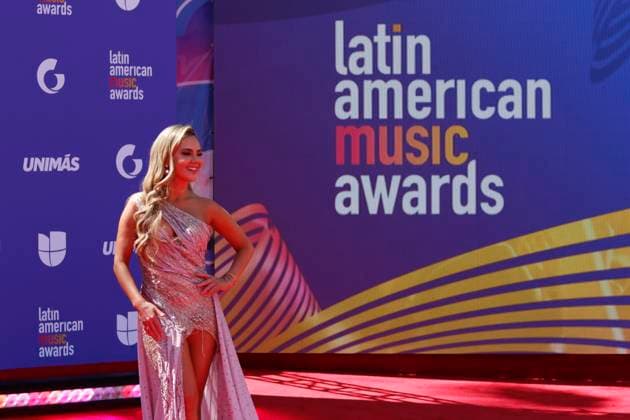 Colombian model and presenter Ximena Córdoba poses on the red carpet of the Latin American Music Awards (Latin AMAs) at the MGM Grand Garden Arena in Las Vegas, Nevada, USA, 20 April 2023. Featuring Bad Bunny, Becky G and Daddy Yankee as favorites, this year s nominations highlight artists spanning all genres of Latin music in 26 categories. Red carpet of the Latin AMAs Awards in Las Vegas !ACHTUNG: NUR REDAKTIONELLE NUTZUNG!  Copyright: xRondaxChurchillx USA6284 20230421-1824d420309d59cb27d95b3476fcf2f5e2ac4e63