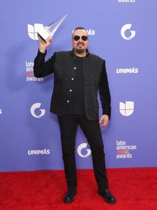Pepe Aguilar, winner of the Legacy award, poses backstage during the 8th annual Latin American Music Awards at the MGM Grand Garden Arena in Las Vegas on Thursday, April 20, 2023. The annual event honors outstanding achievements for artists in the Latin music industry.  LAV2023042121 JAMESxATOA