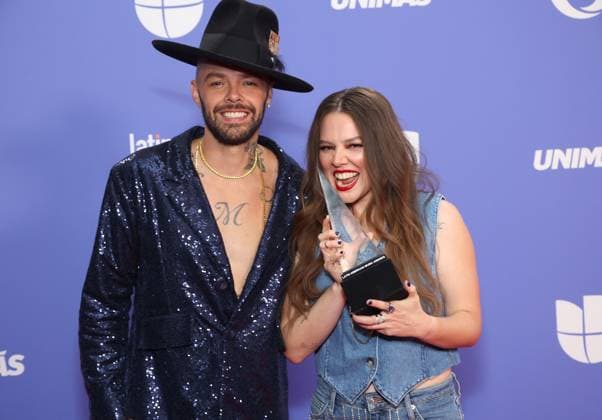 Jesse Huerta and Joy Huerta of Jesse & Joy, winner of the Favorite Duo or Group award, pose in the press room during the 8th annual Latin American Music Awards at the MGM Grand Garden Arena in Las Vegas on Thursday, April 20, 2023. The annual event honors outstanding achievements for artists in the Latin music industry.  LAV2023042129 JAMESxATOA