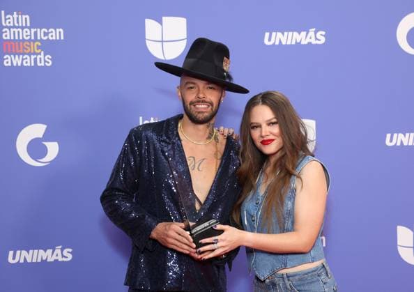 Jesse Huerta and Joy Huerta of Jesse & Joy, winner of the Favorite Duo or Group award, pose in the press room during the 8th annual Latin American Music Awards at the MGM Grand Garden Arena in Las Vegas on Thursday, April 20, 2023. The annual event honors outstanding achievements for artists in the Latin music industry.  LAV2023042130 JAMESxATOA
