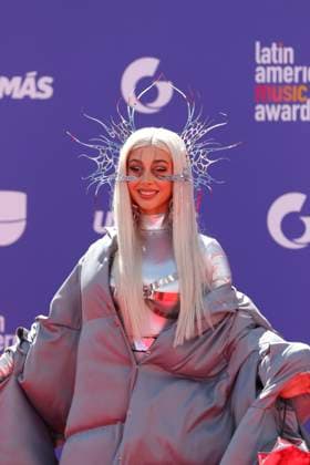 Singer-songwriter Mar Solís poses on the red carpet of the Latin American Music Awards (Latin AMAs) at the MGM Grand Garden Arena in Las Vegas, Nevada, USA, 20 April 2023. Featuring Bad Bunny, Becky G and Daddy Yankee as favorites, this year s nominations highlight artists spanning all genres of Latin music in 26 categories. Red carpet of the Latin AMAs Awards in Las Vegas !ACHTUNG: NUR REDAKTIONELLE NUTZUNG!  Copyright: xRondaxChurchillx USA6294 20230421-e744de3dc6b8047d2d373f21731272b5aeaeea18