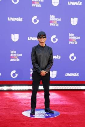 Singer Ivan Cornejo poses on the red carpet of the Latin American Music Awards (Latin AMAs) at the MGM Grand Garden Arena in Las Vegas, Nevada, USA, 20 April 2023. Featuring Bad Bunny, Becky G and Daddy Yankee as favorites, this year s nominations highlight artists spanning all genres of Latin music in 26 categories. Red carpet of the Latin AMAs Awards in Las Vegas !ACHTUNG: NUR REDAKTIONELLE NUTZUNG!  Copyright: xRondaxChurchillx USA6387 20230421-59b7f47c20773d46ec7930431de561695d2b92f1
