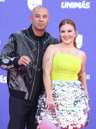 (L-R) Wisin and Yomaira Ortiz Feliciano attend the 8th annual Latin American Music Awards at the MGM Grand Garden Arena in Las Vegas on Thursday, April 20, 2023. The annual event honors outstanding achievements for artists in the Latin music industry.  LAV2023042250 JAMESxATOA