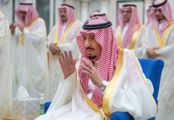 Bilder des Jahres 2023, Entertainment 04 April Entertainment Themen der Woche KW16 Entertainment Bilder des Tages Islamischer Fastenmonat Ramadan, Saudischer König Salman ibn Abd al-Aziz Al Saud begeht Eid al Fitr Saudi Arabia s King Salman bin Abdulaziz and other royals praying on the first day of Eid al-Fitr, which marks the end of the holy fasting month of Ramadan, at the Salam Royal Palace in Jeddah Saudi Arabia s King Salman bin Abdulaziz and other royals praying on the first day of Eid al-Fitr, which marks the end of the holy fasting month of Ramadan, at the Salam Royal Palace in Jeddah on April 21, 2023. Photo by Saudi Press Agency Jeddah Jeddah Saudi Arabia 210423_Jeddah_SPA_00 (5) Copyright: xapaimagesxSaudixPressxAgencyx xapaimagesx