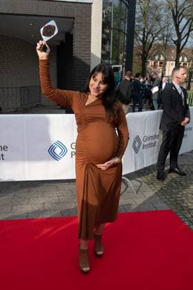 Grimme Prize for Two Sisters Almila BAGRIACIK, actress, pregnant, red carpet, red carpet show, arrival, arrival, 59 Adolf Grimme Prize award ceremony Adolf Grimme Prize Grimme Prize in Marl, 21 04 2023 oÂ¥Ã