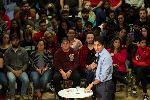 April 21, 2023, London, ON, Canada: Prime Minister Justin Trudeau speaks during a town hall with students and faculty at Fanshawe College in London, Ontario Friday, April 21, 2023. London Canada  - ZUMAc35_ 20230421_zaf_c35_092 Copyright: xTaraxWaltonx