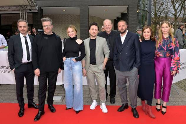 Bilder des Jahres 2023, Entertainment 04 April Entertainment Themen der Woche KW16 Richard Kropf, Hanno Hackfort, Jella Haase, Bob Konrad, Dimitrij Schaad, Jano Ben Chaabane, Elena Senft und Viviane Andereggen bei der 59. Verleihung des Grimme Preises 2023 im Theater der Stadt Marl. Marl, 21.04.2023 *** Richard Kropf, Hanno Hackfort, Jella Haase, Bob Konrad, Dimitrij Schaad, Jano Ben Chaabane, Elena Senft and Viviane Andereggen at the 59 Grimme Award 2023 ceremony at the Theater der Stadt Marl Marl, 21 04 2023 Foto:xF.xKernx xFuturexImage