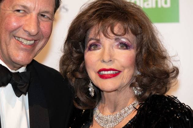 Dame Joan COLLINS, actress, receives the Honorary Lifetime Achievement Award, with husband Percy GIBSON, The Golden Sun 2023, on 22 04 2023 at Wunderland Kalkar,