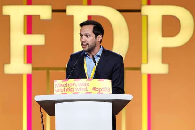 Martin Hagen beim 74. Ord. Bundesparteitag der FDP in der Station Berlin. Berlin, 22.04.2023 *** Martin Hagen at the 74 Ord Federal Party Congress of the FDP in the station Berlin Berlin, 22 04 2023 Foto:xJ.xMWx xFuturexImage