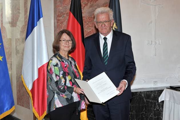 Award of the Order of Merit of the State of Baden Württemberg Winfried Kretschmann Bündnis 90 Die Grünen Prime Minister of Baden Württemberg and Evelyne Gebhardt on the occasion of the award of the Order of Merit of the State of Baden Württemberg on 22 04 2023 in Mannheim Castle 20230422MWI64099
