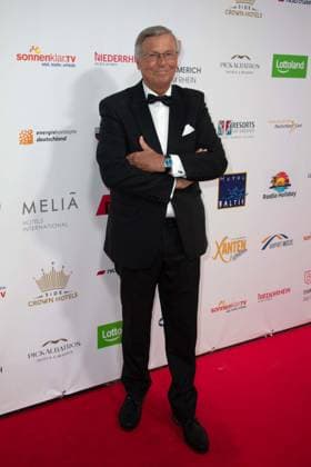 Wolfgang BOSBACH, politician, CDU, red carpet, red carpet show, arrival, arrival, The Golden Sun 2023, on 22 04 2023 in Wunderland Kalkar,