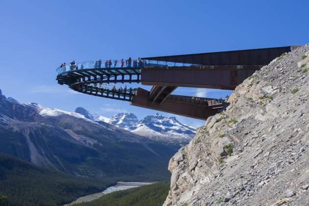 Glacier Skywalk, glass roofed Viewing platform with View via the Sunwapta Valley, Jasper National Park, Alberta, Canadian Rocky Mountains, Canada, North America Copyright: imageBROKER/alimdix/xArterra ibltsm09203909.jpg