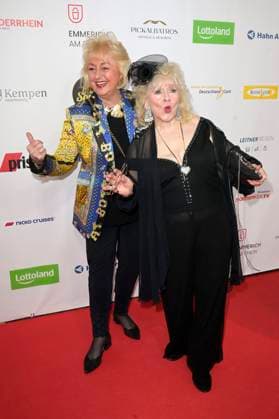 Stefanie Simon and Eva Jacob at the award ceremony of the Golden Sun 2023 during the Sonnenklar TV Gala in Wunderland Kalkar Kalkar, 22 04 2023 Foto:xF.xKernx xFuturexImage