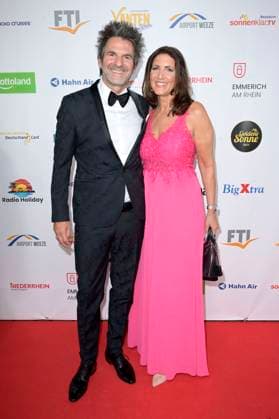 Patrick Hufen with wife Sabine Hufen at the award ceremony of the Golden Sun 2023 during the Sonnenklar TV Gala in Wunderland Kalkar Kalkar, 22 04 2023 Foto:xF.xKernx xFuturexImage