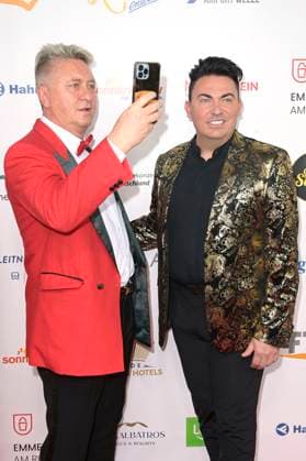 Hubert Fella and Matthias Mangiapane at the award ceremony of the Golden Sun 2023 during the Sonnenklar TV Gala in Wunderland Kalkar Kalkar, 22 04 2023 Foto:xF.xKernx xFuturexImage