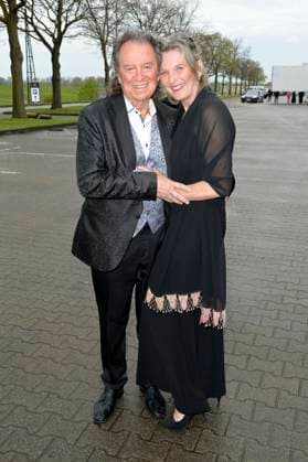 Chris Andrews with wife Alexandra Andrews at the award ceremony of the Golden Sun 2023 during the Sonnenklar TV Gala in Wunderland Kalkar Kalkar, 22 04 2023 Foto:xF.xKernx xFuturexImage
