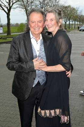 Chris Andrews with wife Alexandra Andrews at the award ceremony of the Golden Sun 2023 during the Sonnenklar TV Gala in Wunderland Kalkar Kalkar, 22 04 2023 Foto:xF.xKernx xFuturexImage