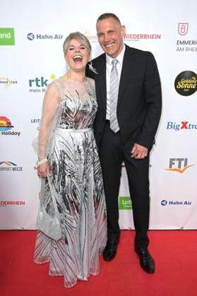 Linda Feller with husband Andreas Schmid at the award ceremony of the Golden Sun 2023 during the Sonnenklar TV Gala in Wunderland Kalkar Kalkar, 22 04 2023 Foto:xF.xKernx xFuturexImage
